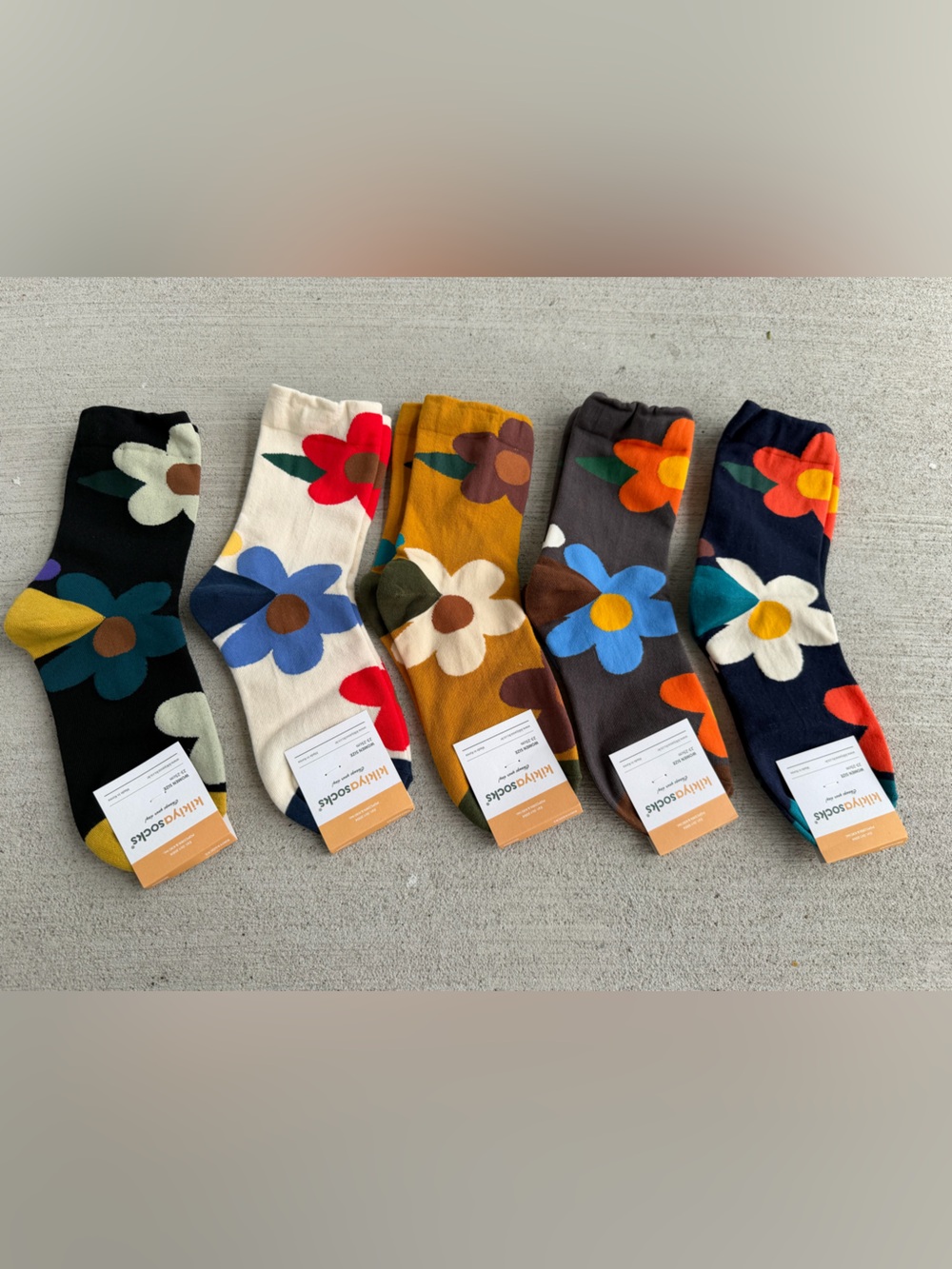 Kikiya Socks Women’s Floral Crew Socks Lot of 5 New Made in Korea Size US 6-8